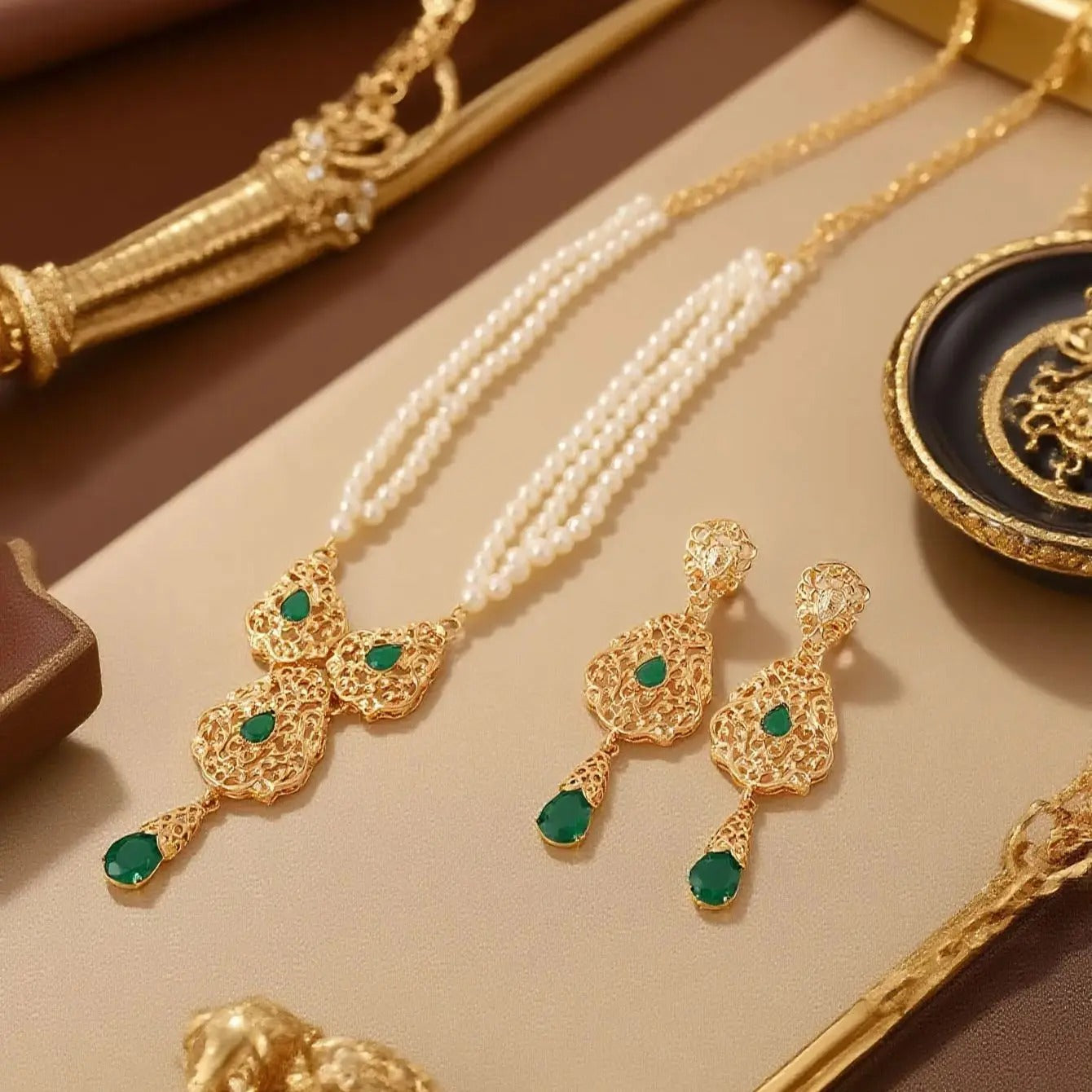 Moroccan Pearl Jewelry Set - Elegant Necklace & Earrings